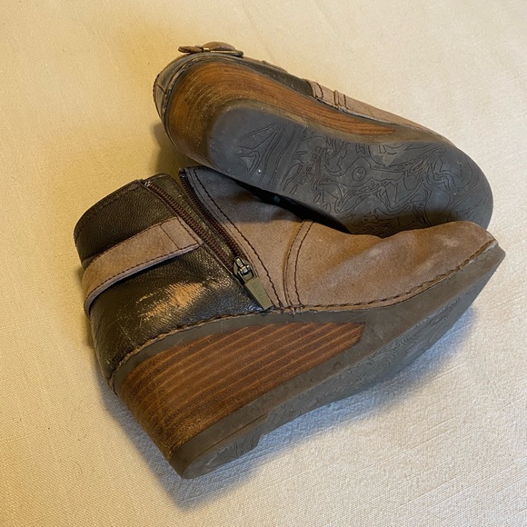 Dansko Shirley Suede Wedge Bootie - Picture 6 of 6